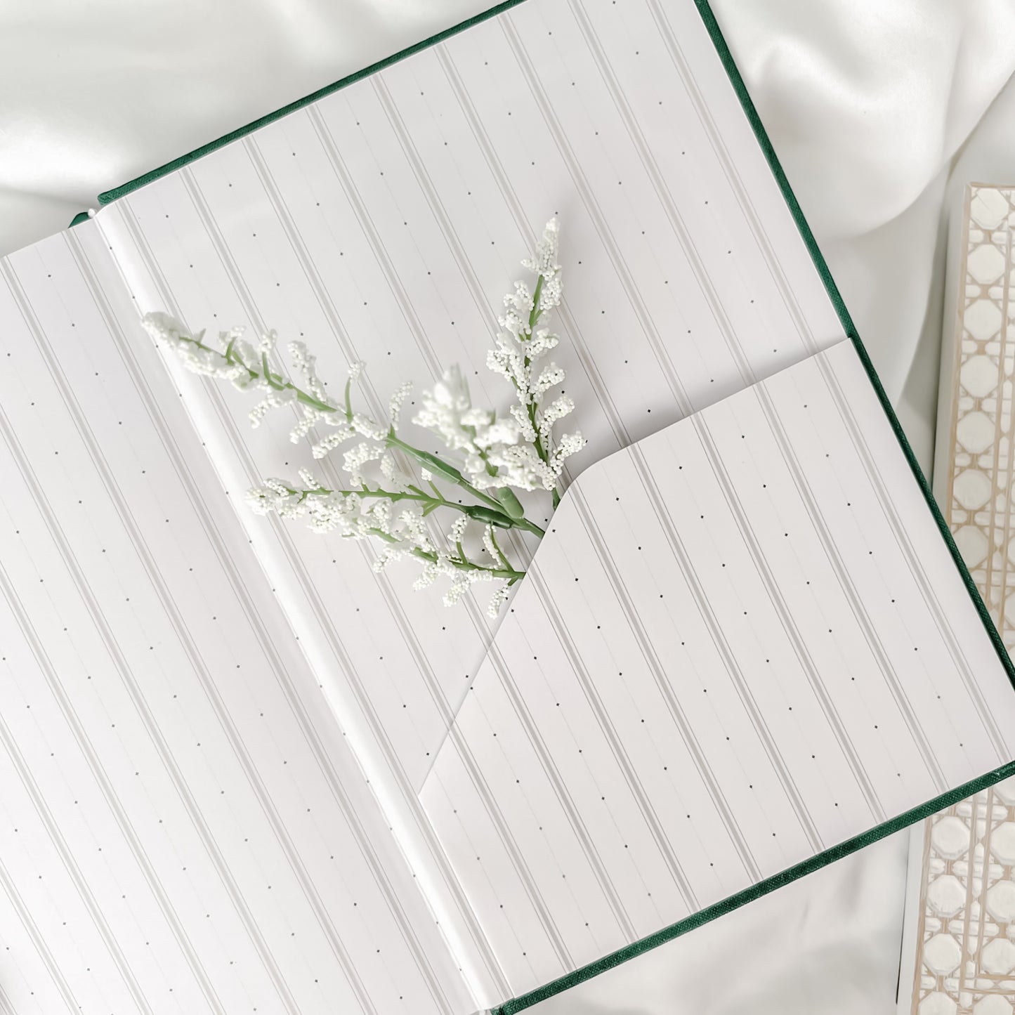 Solé Weekly Planner