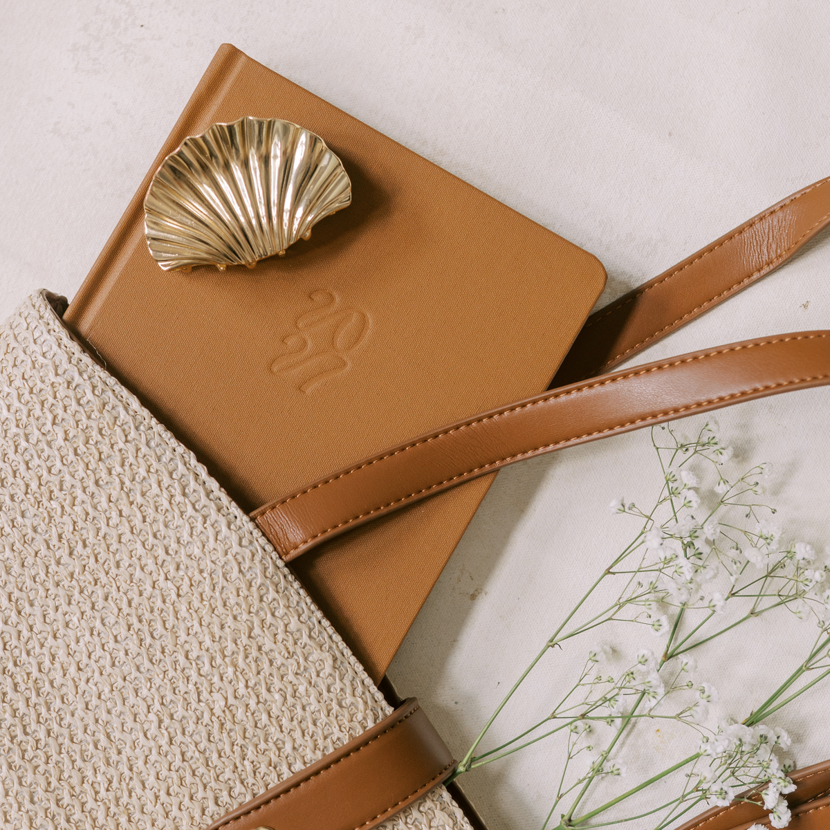 2027 Solé Weekly Planner