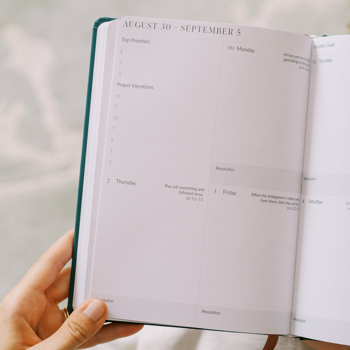 2027 Solé Weekly Planner